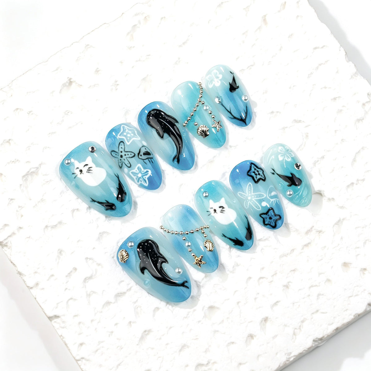 Ocean-Inspired Artistic Press-On Nail Collection — product view 2