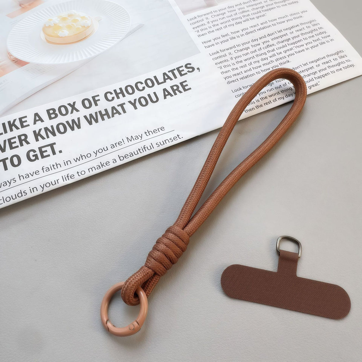 Versatile Luggage Strap LoungeYard — product view 3