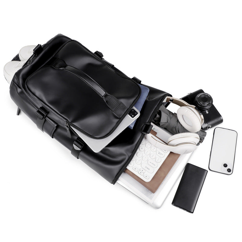 Waterproof backpack with ergonomic carrying system LoungeYard — product view 3
