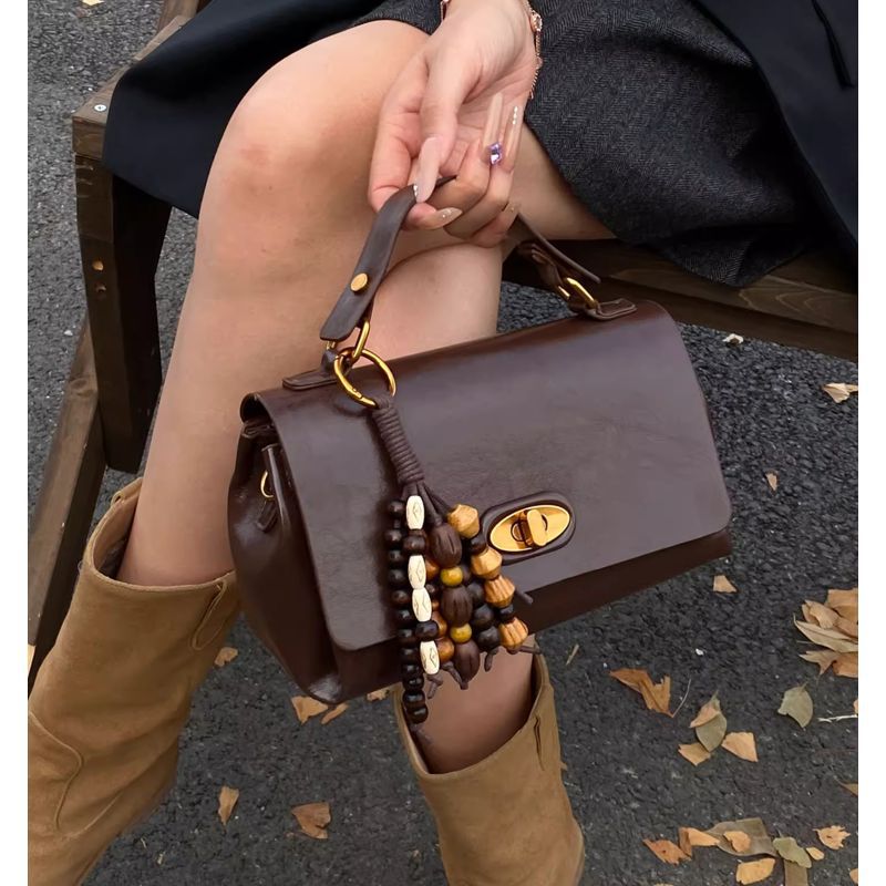 Elegant Structured Handheld Purse LoungeYard — product view 3