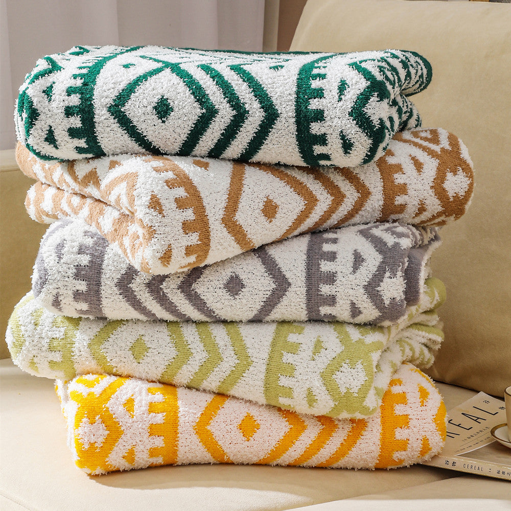 Decorative Throw Blanket LoungeYard — product view 1
