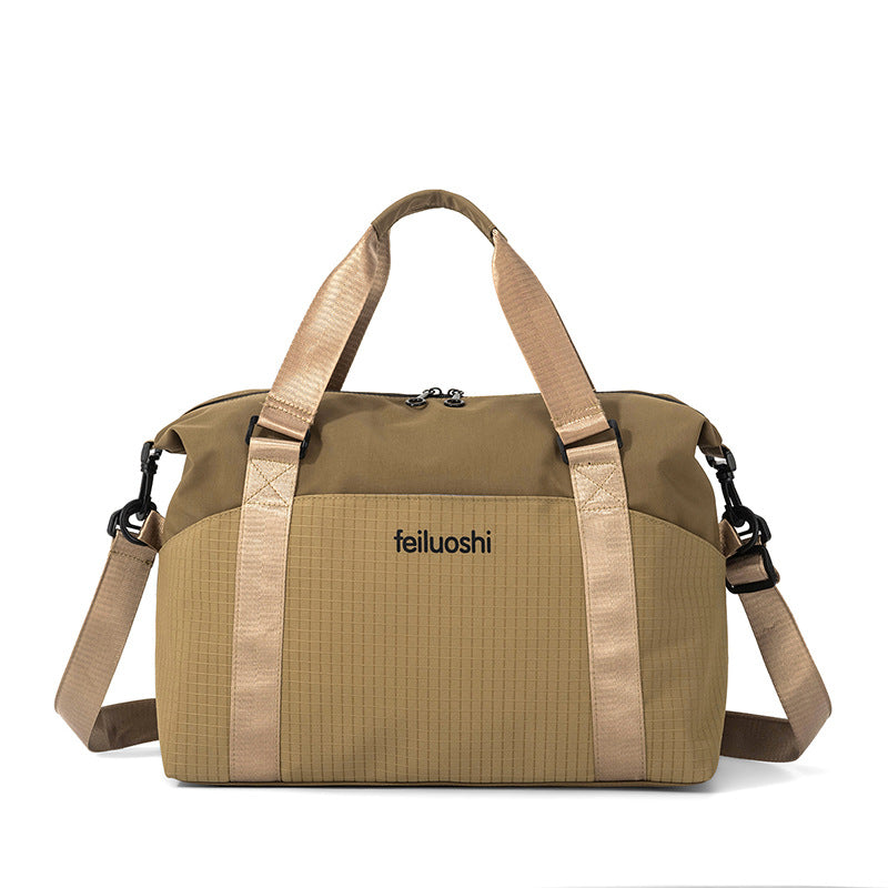 Ladies sporty and practical weekender bag LoungeYard — product view 2
