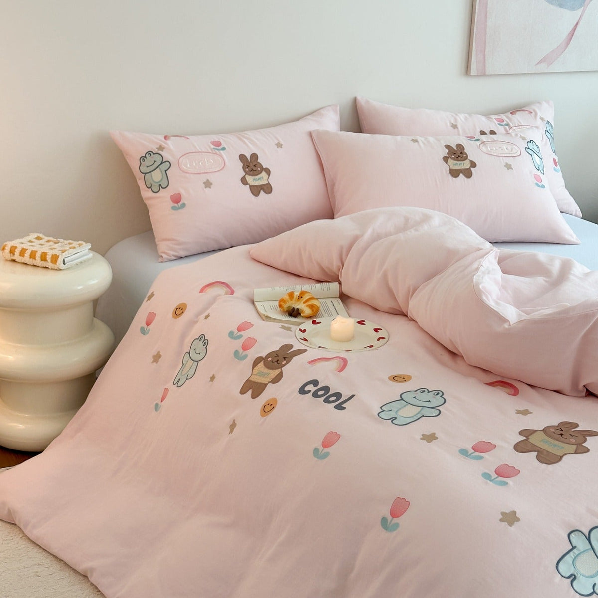 Cotton bedding set with embroidered donut motif and pillowcases LoungeYard — product view 5