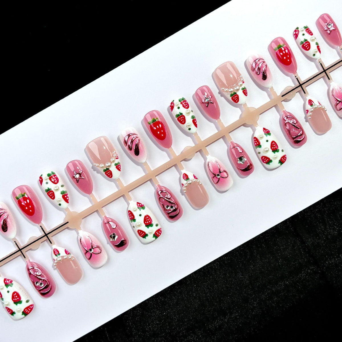 Decorative Strawberry-Themed Press-On Nail Art Set — product view 2