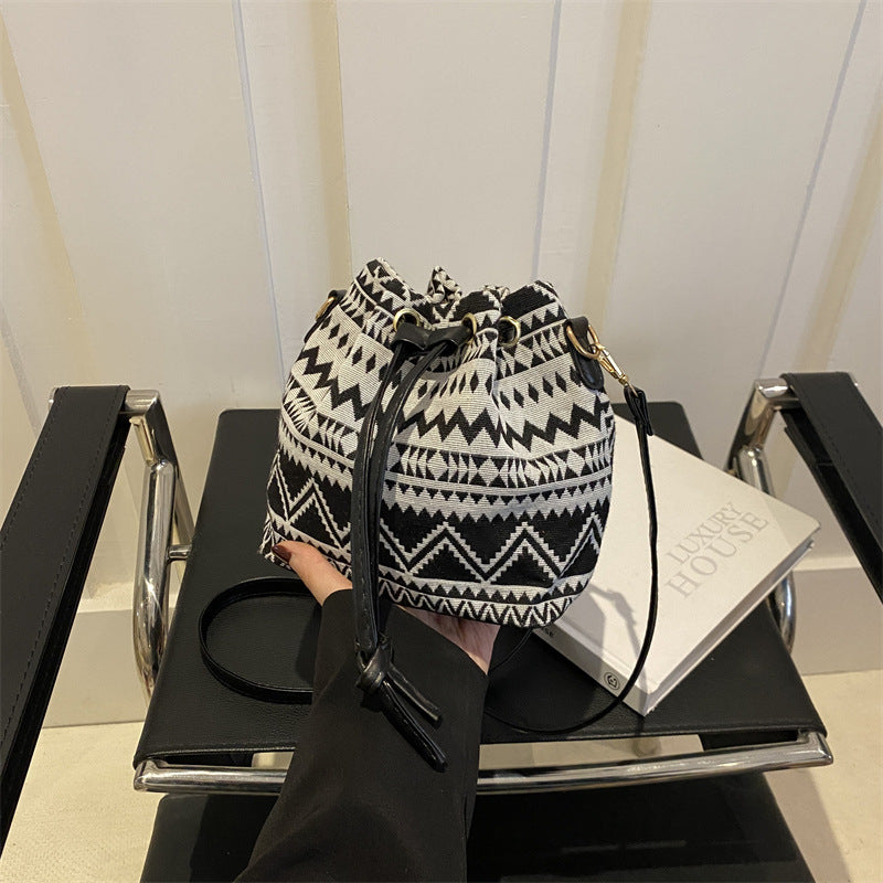 Bohemian Style Drawstring Bucket Bag — product view 4