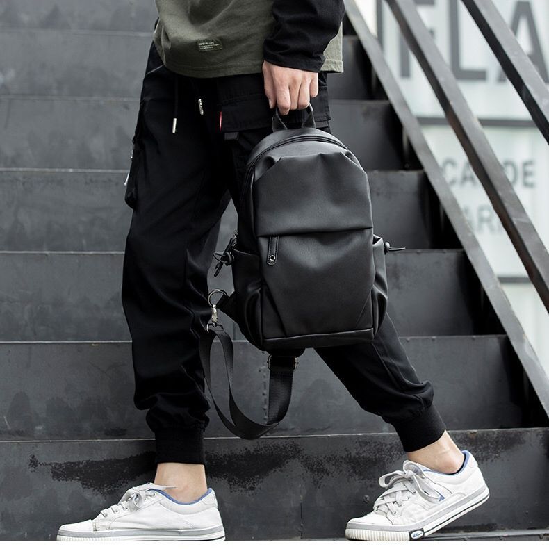 Practical shoulder bag with versatile storage LoungeYard — product view 3