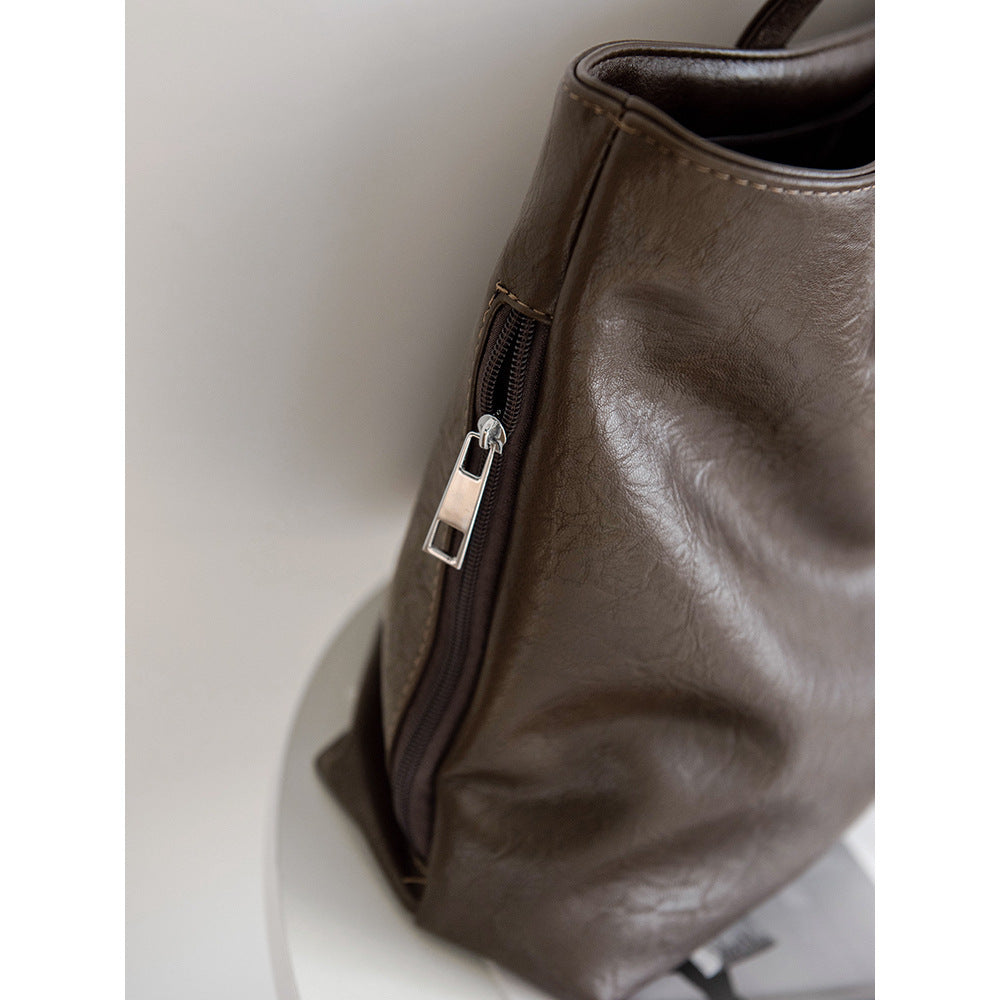 Luxurious Leather Tote Bag LoungeYard — product view 4