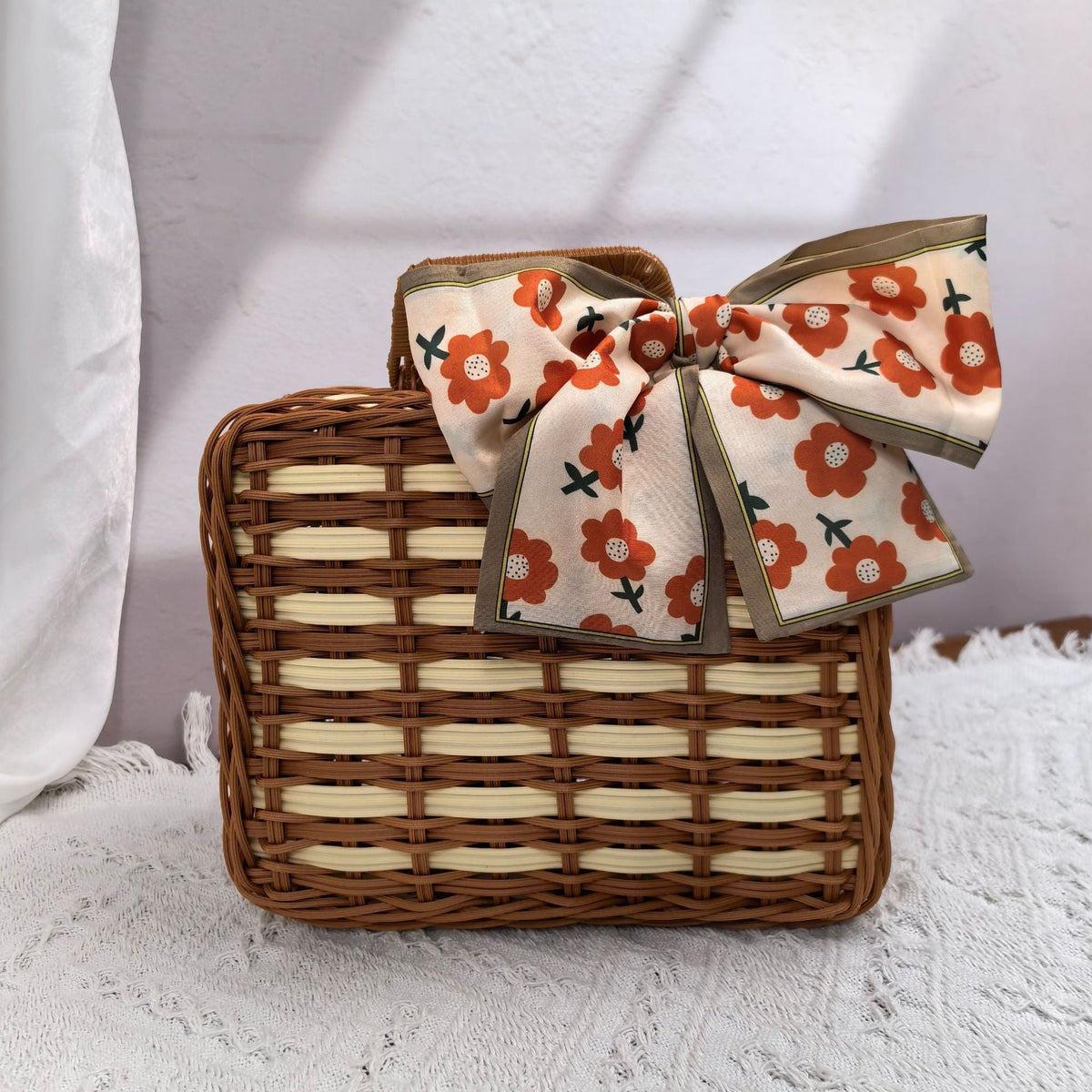 Women elegant handbag made of woven material LoungeYard — product view 3