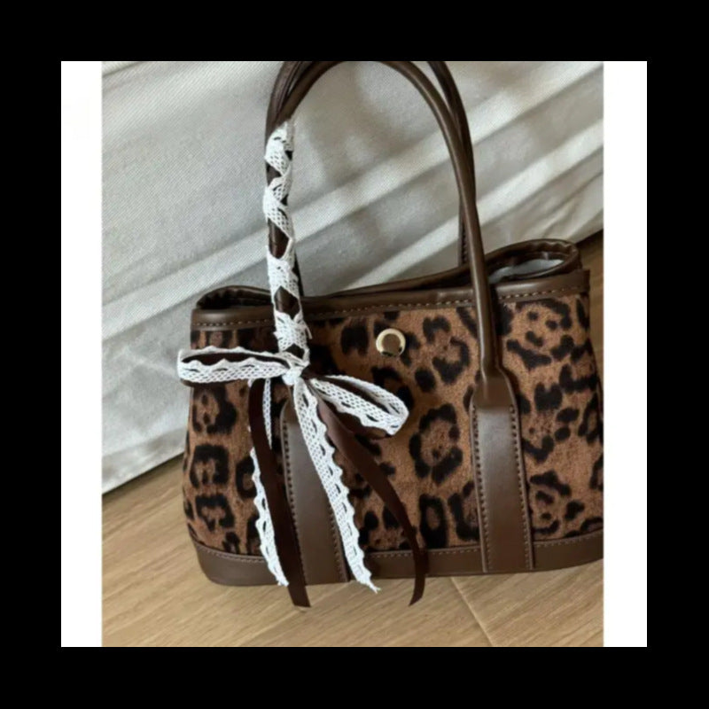Chic Suede Handbag LoungeYard — product view 4