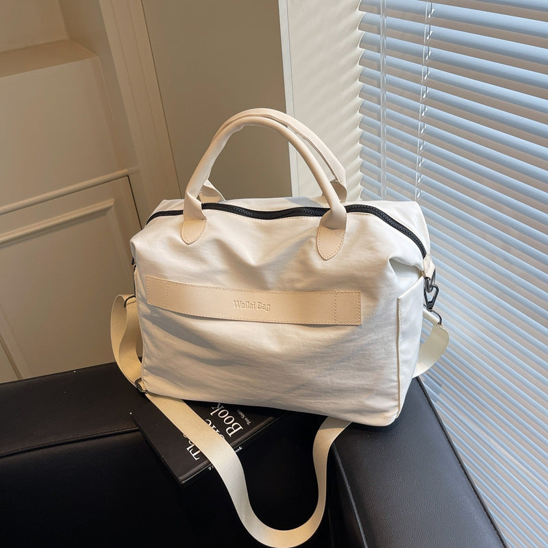 Sporty Tote Bag With Versatile Functions LoungeYard — product view 1