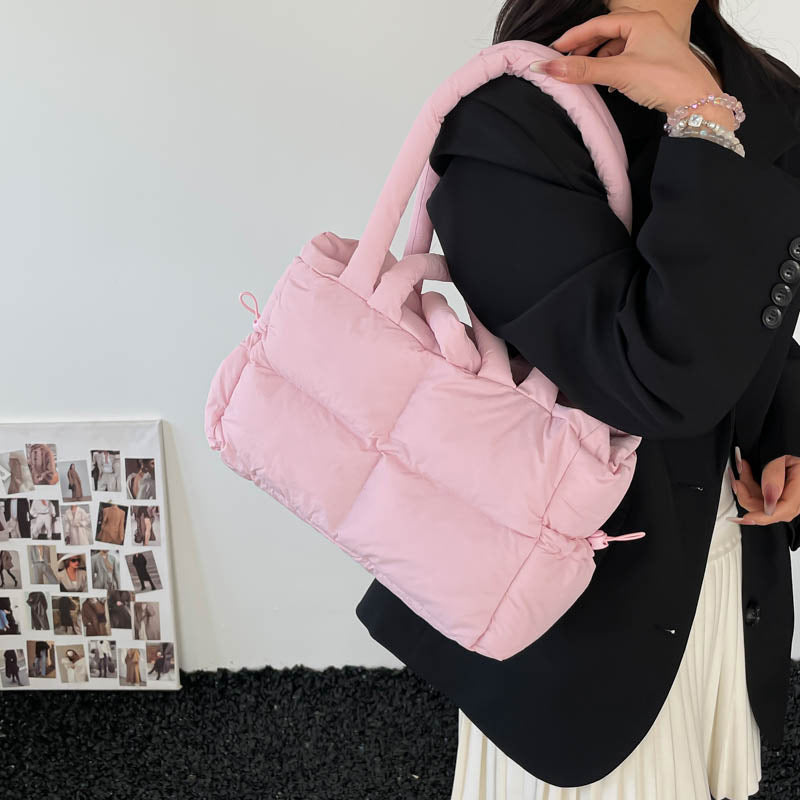 Multifunctional Insulated Duffel Bag LoungeYard — product view 1