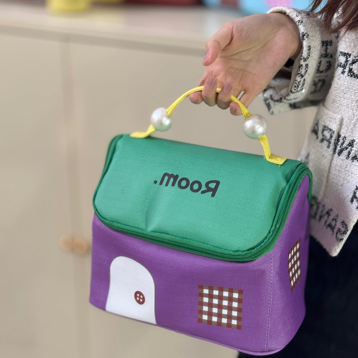 Cute House-Themed Mini Handbag — product view 1
