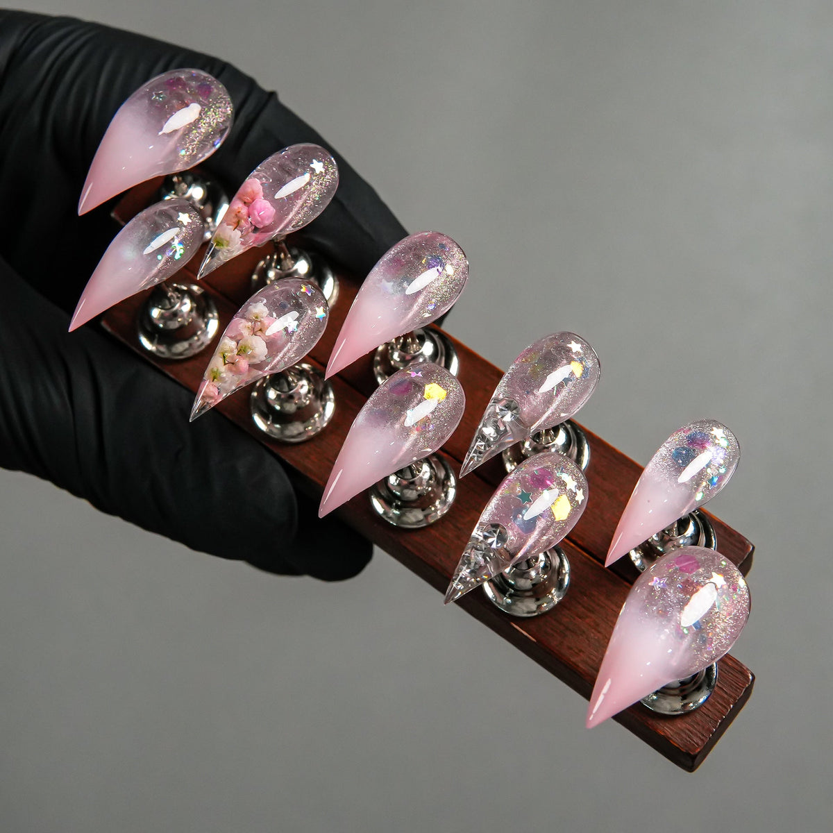 Stiletto Press-On Nail Art Set — product view 2