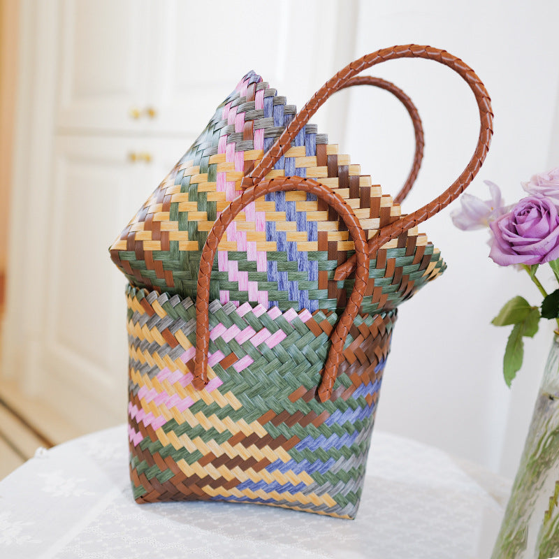 Handwoven Beach Bag LoungeYard — product view 2