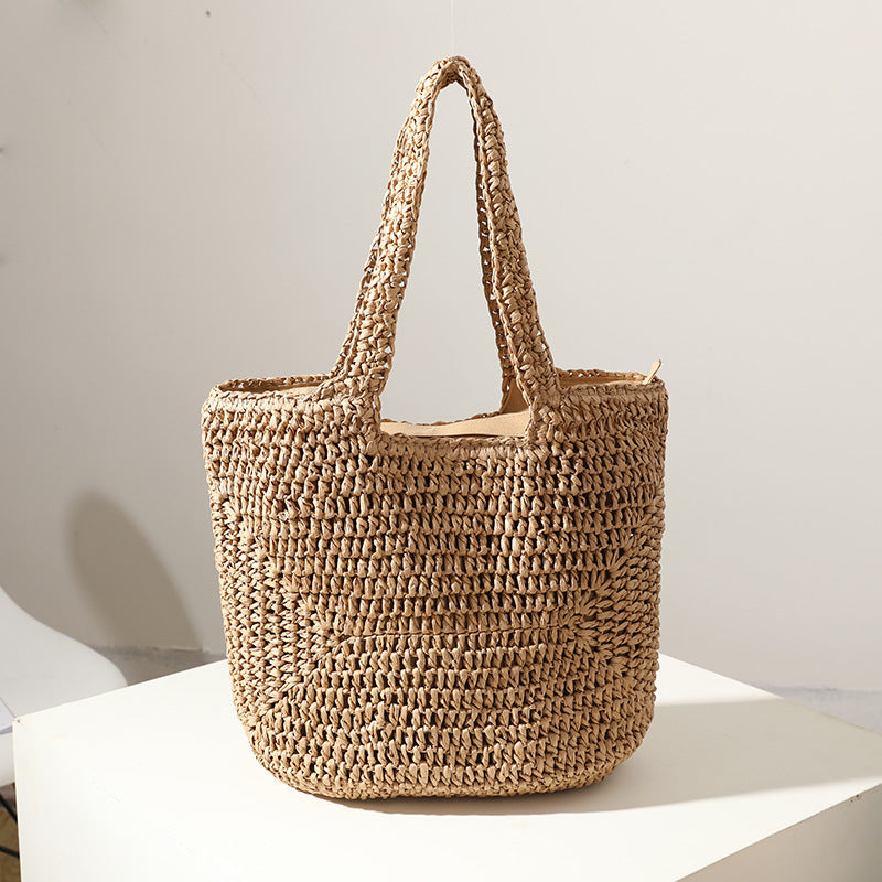 Handmade straw bag with comfortable inner bag LoungeYard — product view 2