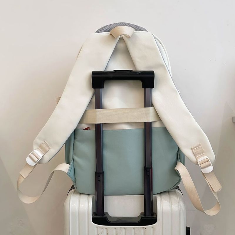 Multi-Functional Everyday Backpack LoungeYard — product view 4