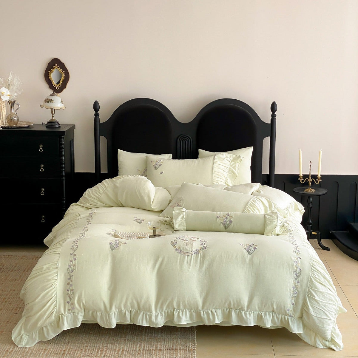 Premium bed linen set made of cotton percale with fine ruffle trim and embroidered calla motifs — product view 6