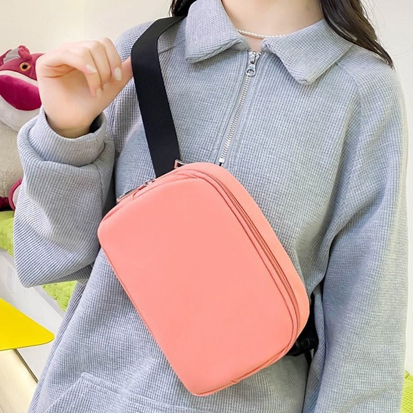Fashionable fanny pack in minimalist form LoungeYard — product view 3
