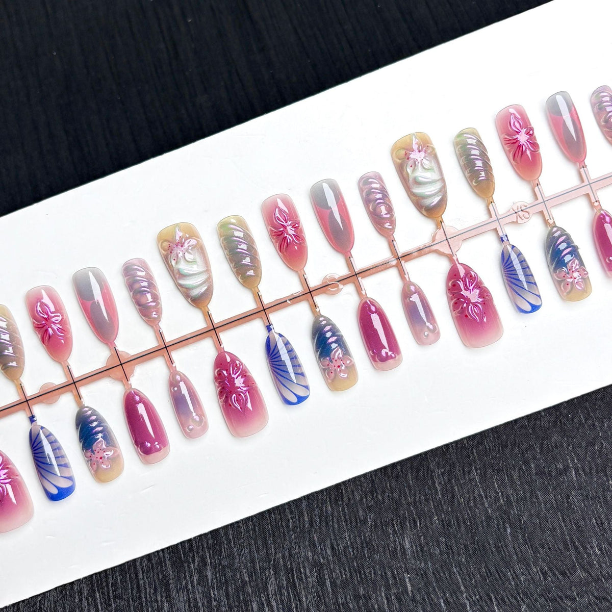 Artistic Nail Design Kit — product view 2