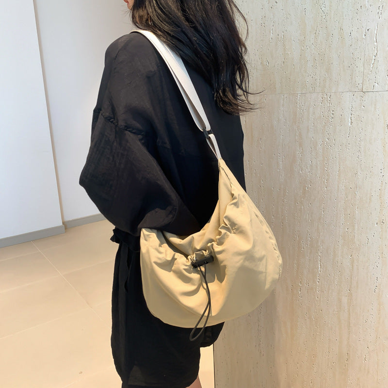 Practical shoulder bag LoungeYard — product view 3