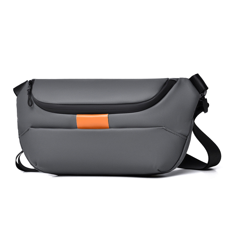 Sporty shoulder bag with versatile storage LoungeYard — product view 5