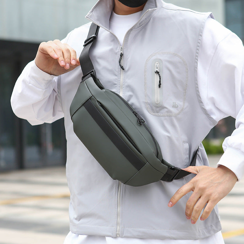 Waist bag with waterproof material and adjustable strap LoungeYard — product view 1