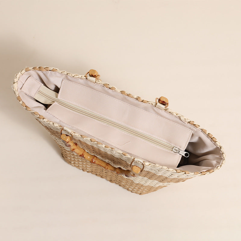 Braided bast bag with bamboo handle and decorative lining LoungeYard — product view 4