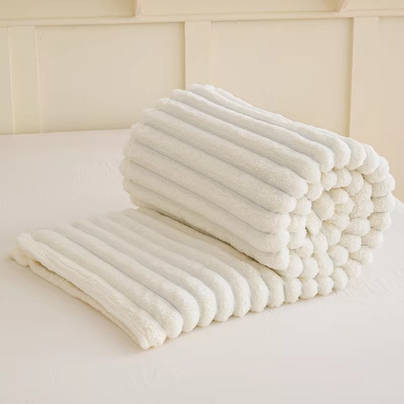 Women high-quality cuddle blanket with 3D structure LoungeYard — product view 2