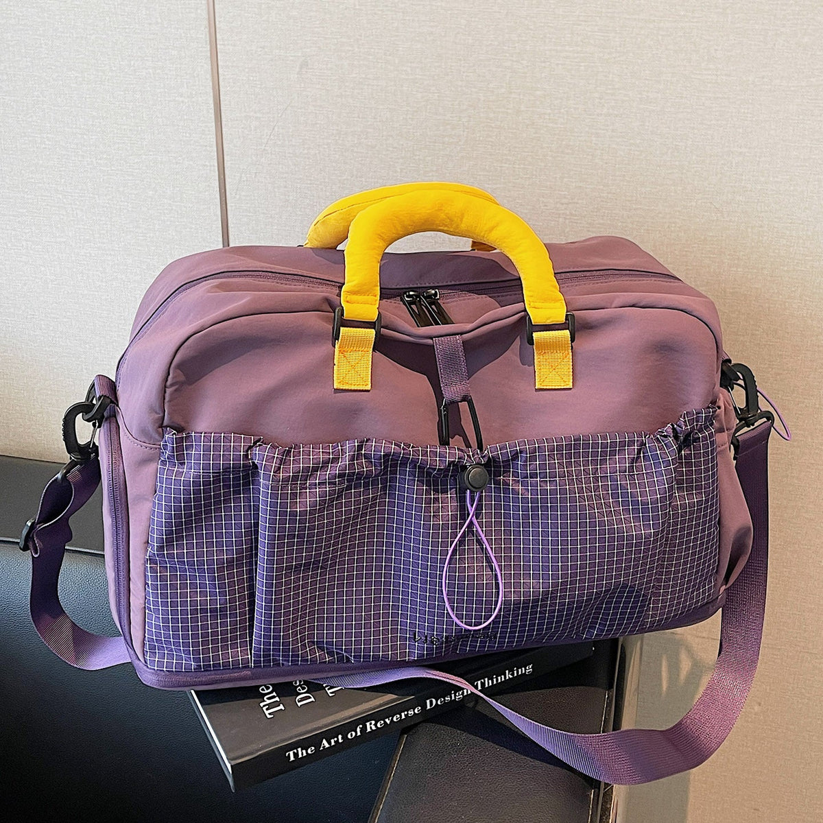Ergonomic Travel Duffle Bag LoungeYard — product view 1