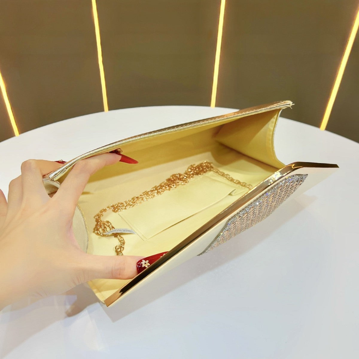 Elegant Metallic Clutch — product view 2