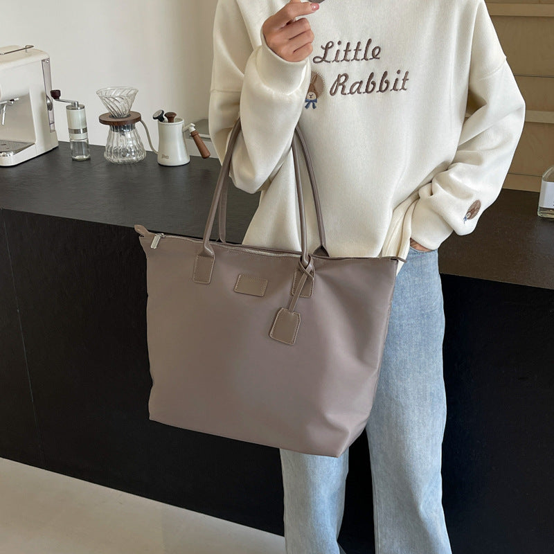 Elegant Tote Bag LoungeYard — product view 2