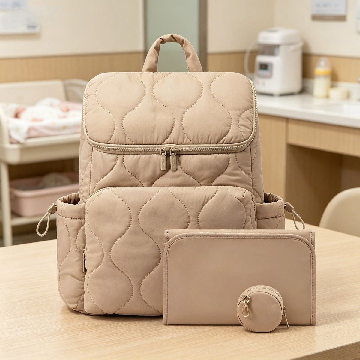 Practical Travel Bag in Quilt Look LoungeYard — product view 3