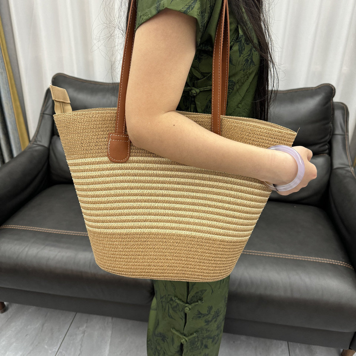Practical Woven Shopping Bag LoungeYard — product view 7