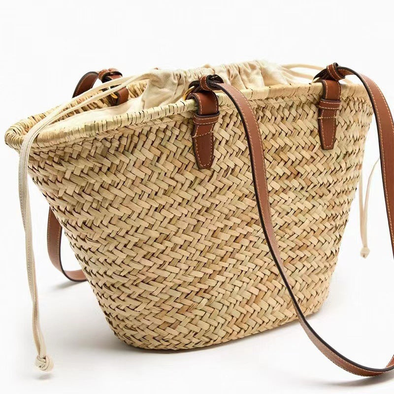 Elegant Braided Beach Bag LoungeYard — product view 3