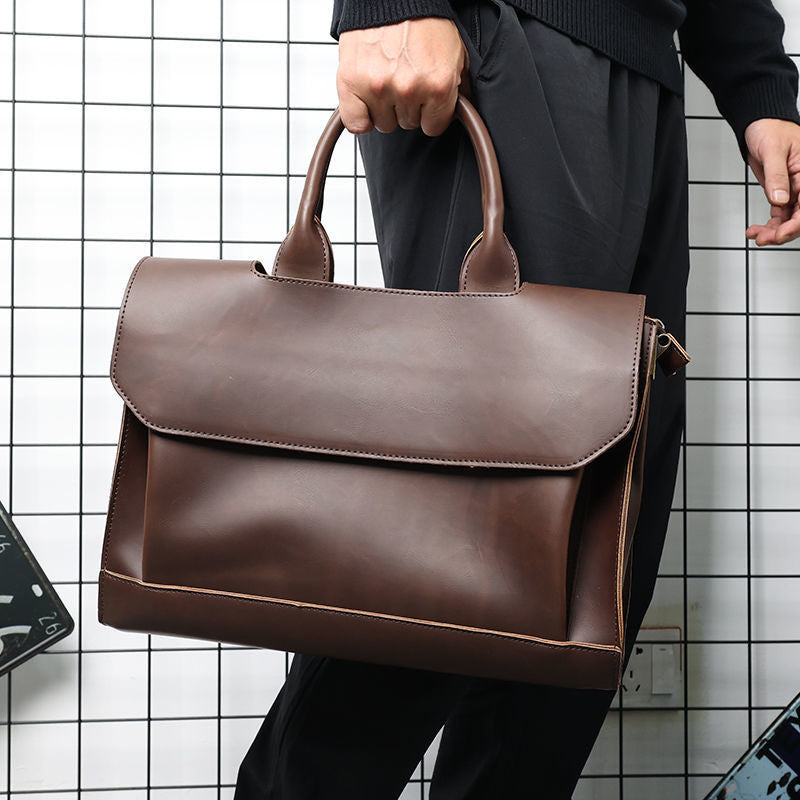 Elegant briefcase with practical outer pocket LoungeYard — product view 7
