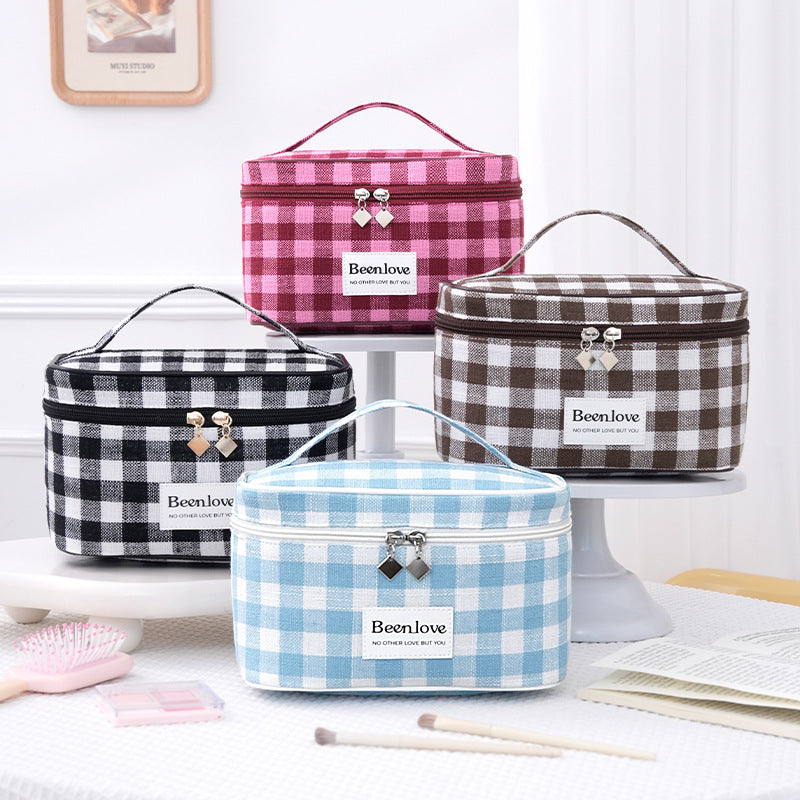 Stylish Checkered Makeup Case LoungeYard — product view 1