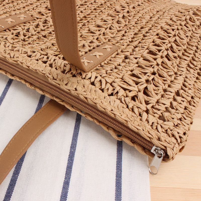 Braided summer bag with sturdy leather handles LoungeYard — product view 2