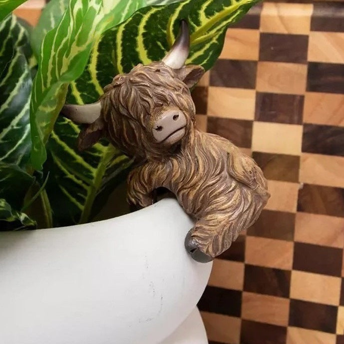 Highland Cow Dashboard Figurine Bowlift — product view 1