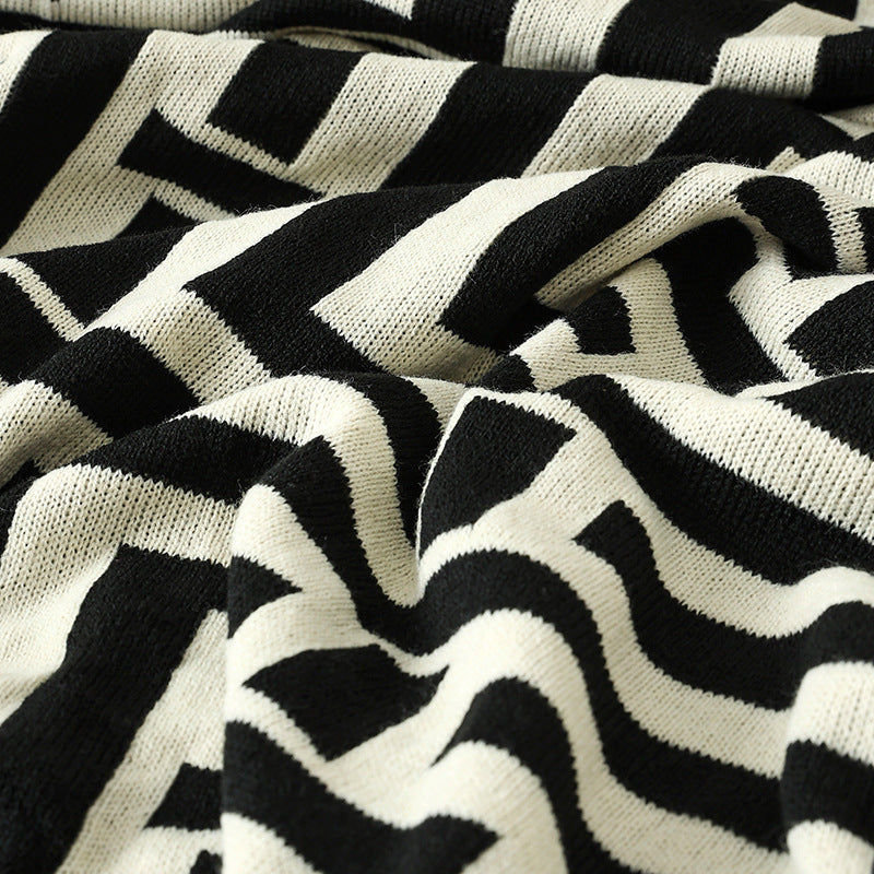 Women's decorative comfort blanket in modern geometric design LoungeYard — product view 4