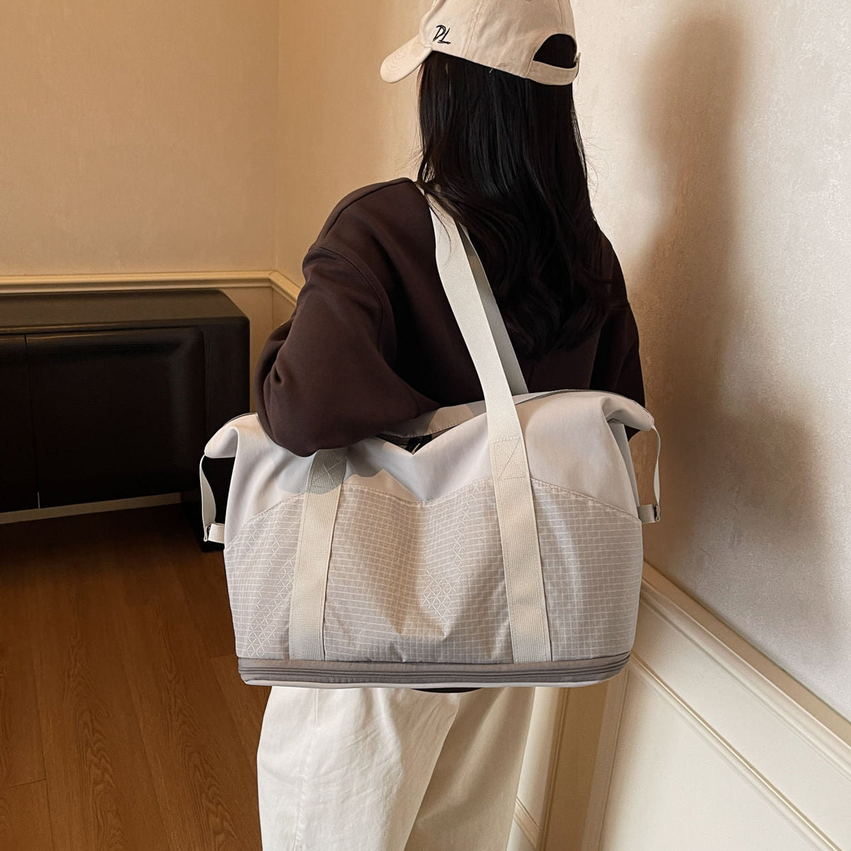 Multi-Purpose Travel Duffel Bag LoungeYard — product view 2