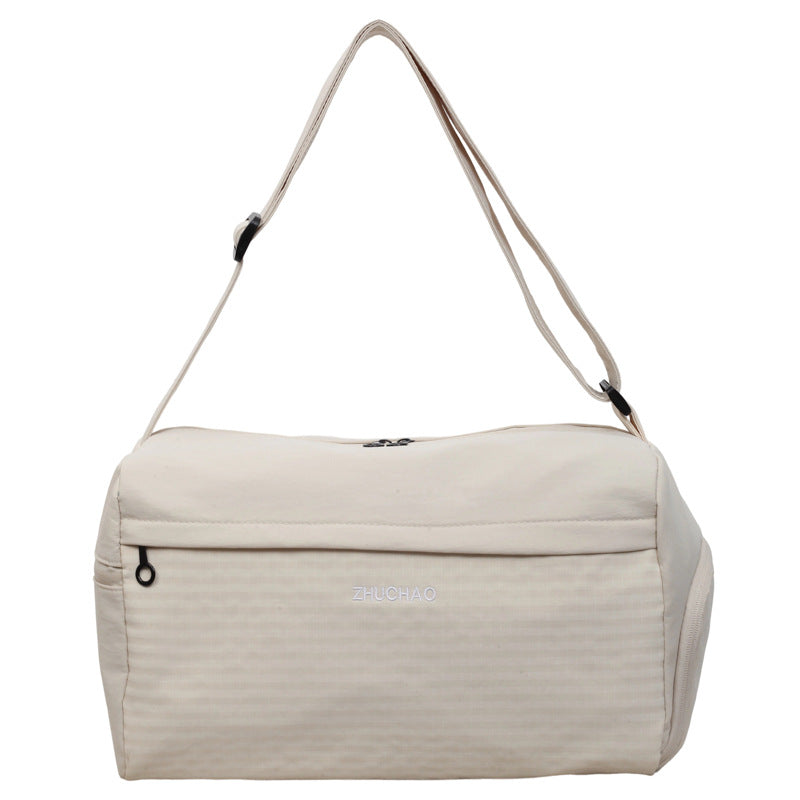 Sporty Travel Bag with Adjustable Shoulder Strap LoungeYard — product view 6