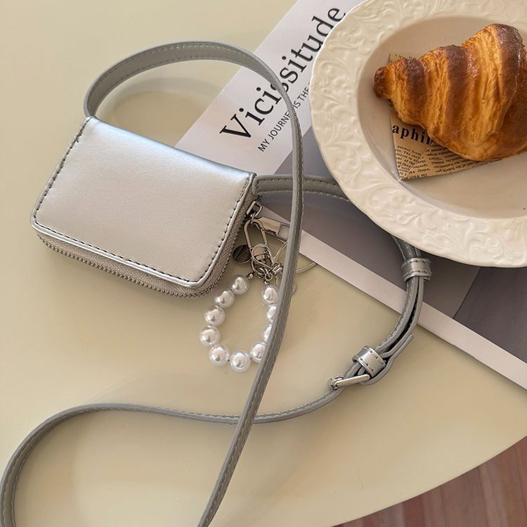 Crossbody Mini Clutch Bag LoungeYard — product view 3