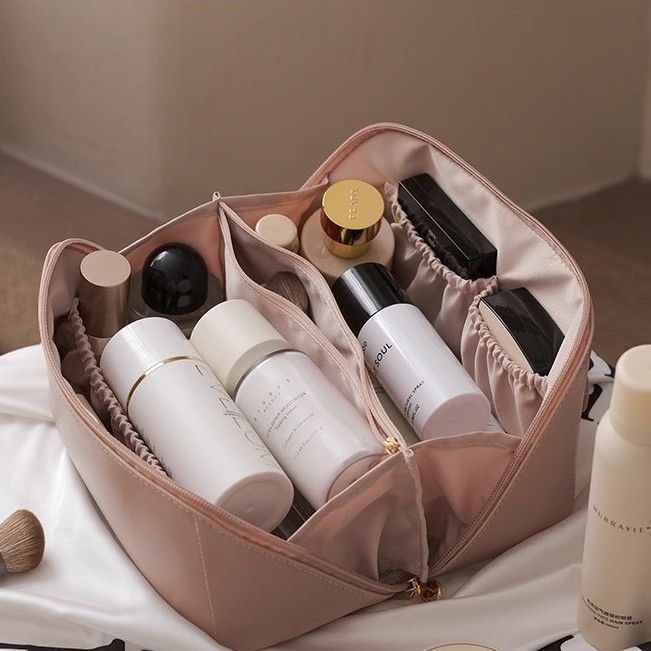Cosmetic bag LoungeYard — product view 2