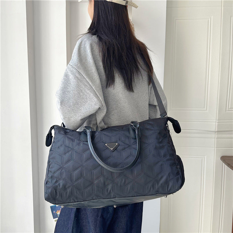 Quilted Lightweight Travel Handbag LoungeYard — product view 3