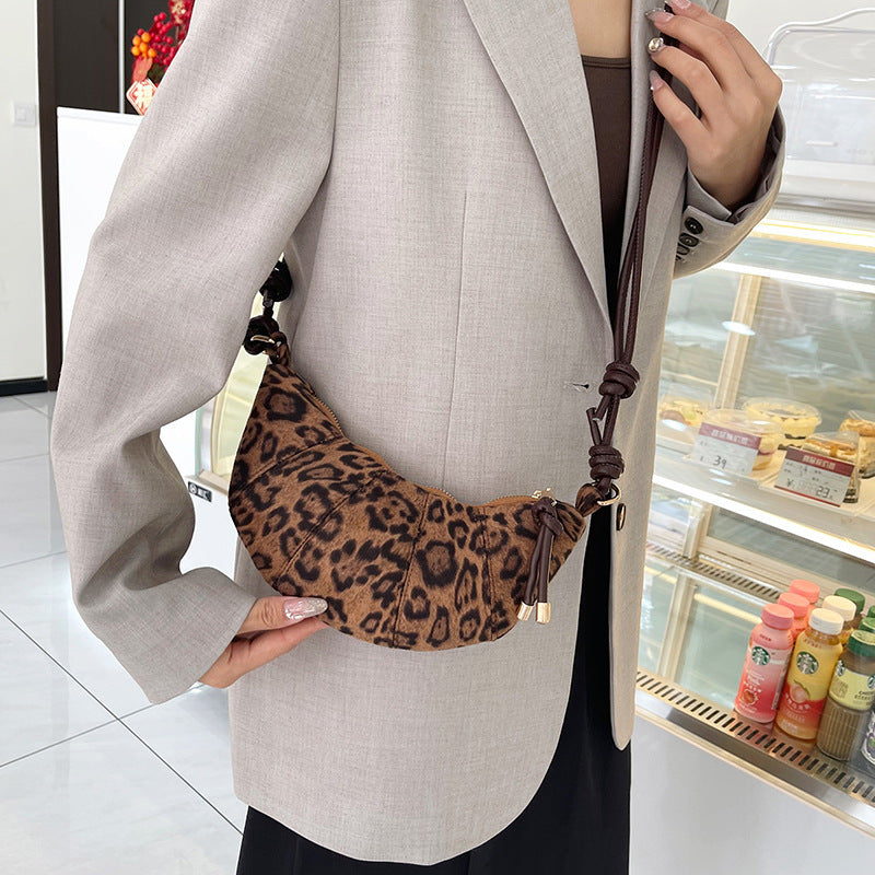 Fashionable Leopard Print Handbag — product view 4