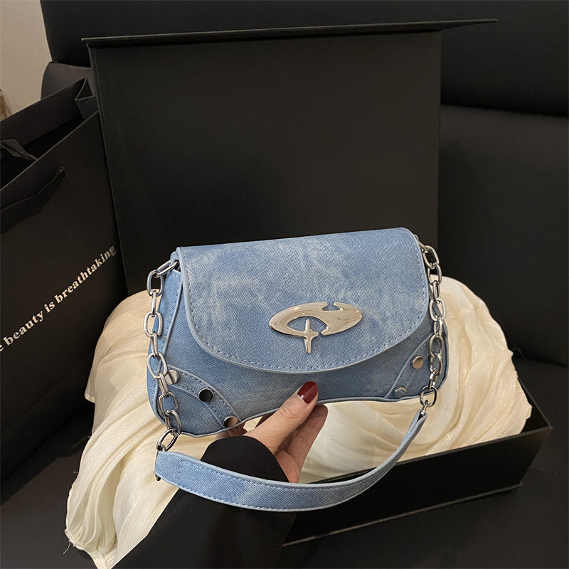 Chain-Detail Shoulder Handbag — product view 6