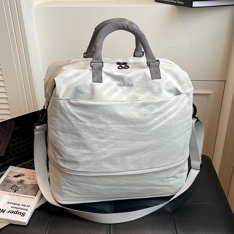 Lightweight Multi-Purpose Travel Duffel — product view 2