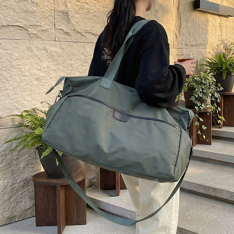 Multifunctional Sports and Travel Bag LoungeYard — product view 2