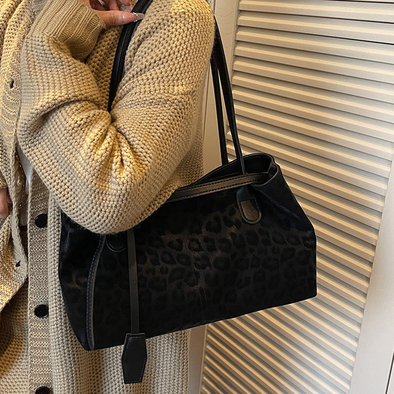 Structured Leopard Print Tote Bag — product view 1