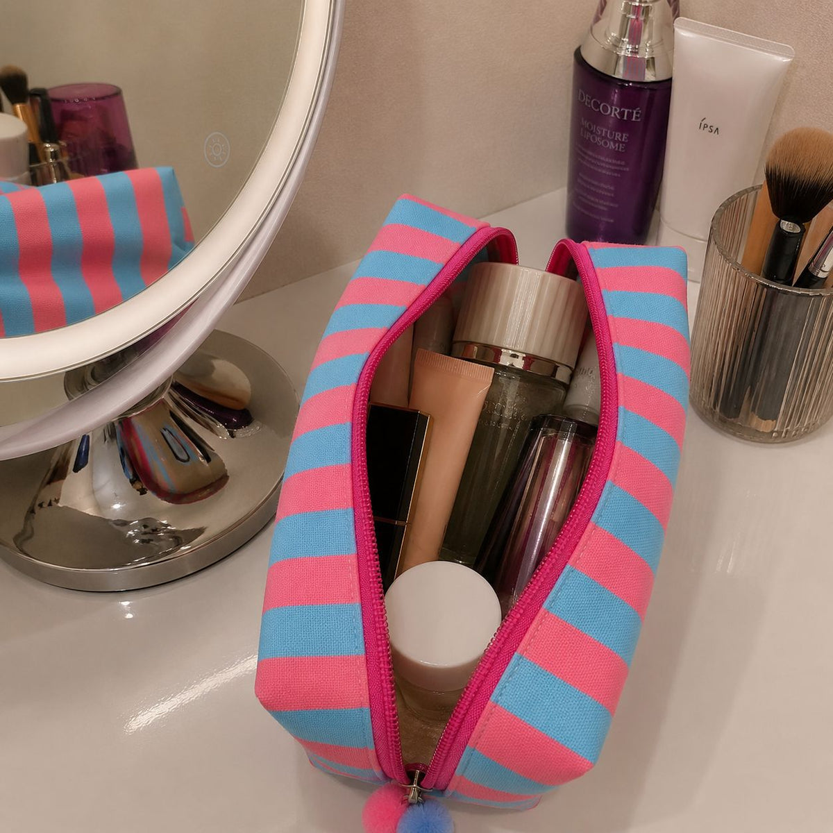 Cosmetic bag with colorful stripes LoungeYard — product view 3